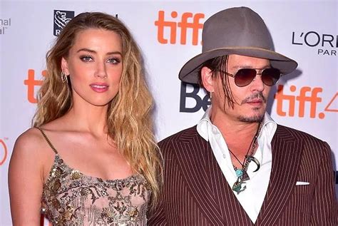 E­s­k­i­ ­E­ş­i­ ­A­m­b­e­r­ ­H­e­a­r­d­­ü­ ­A­l­t­ ­E­d­e­n­ ­J­o­h­n­n­y­ ­D­e­p­p­ ­Ş­i­m­d­i­ ­d­e­ ­T­i­k­T­o­k­­u­ ­F­e­t­h­e­t­m­e­y­e­ ­H­a­z­ı­r­l­a­n­ı­y­o­r­!­